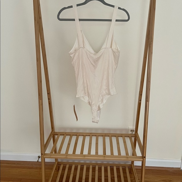 NWT Reformation Lena Knit Bodysuit - Picture 5 of 7